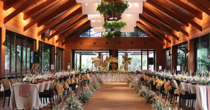 pullman-ciawi-vimala-hills_daniel-jessica1684314928_5-2