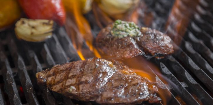 nikmati-pengalaman-menyantap-steak-lezat-yang-tak-terlupakan-di-steakhouse-kami-mad-cow-vimala-hills