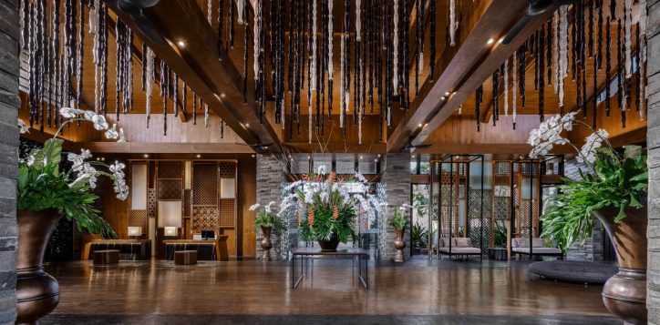 lobby-facing-entrance-2
