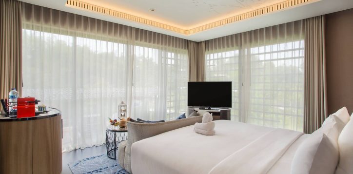 master-bedroom-2