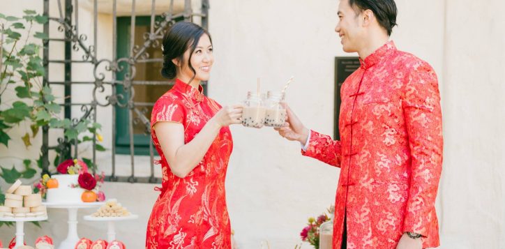 east-meets-dress-cyhdlxxy9pm-unsplash-2