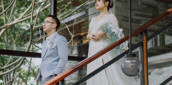 married-couple-at-pullman-ciawi-2