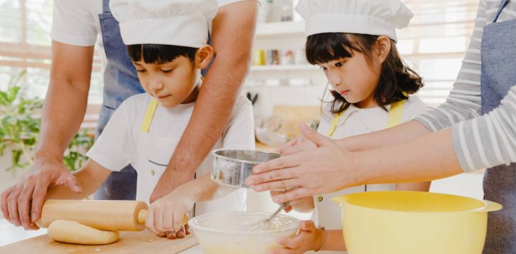 happy-smiling-young-asian-japanese-family-with-preschool-kids-have-fun-cooking-baking-pastry-2