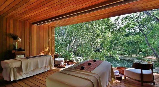 12-couples-retreats-in-gorgeous-destinations-to-bring-you-closer-than-ever-2