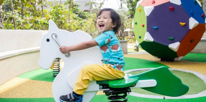 kids-playground-outdoor-2-2